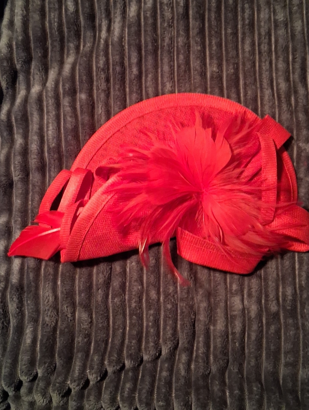 NEW! True Red Kentucky Derby Hat - Picture 7 of 7